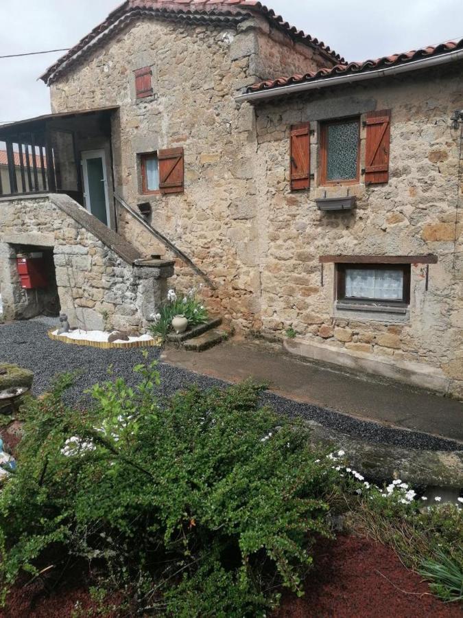 Chambre D'Hote De La Petite Toscane D'Auvergne Bed and Breakfast Isserteaux Esterno foto